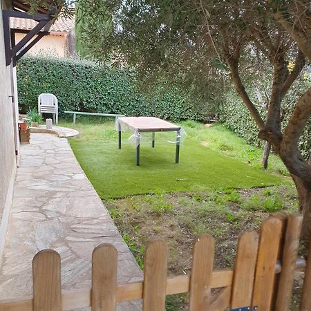 Appartement T2 Bas De Villa Avec Jardinet Au Calme Proche Mer La Seyne-sur-Mer Exteriör bild