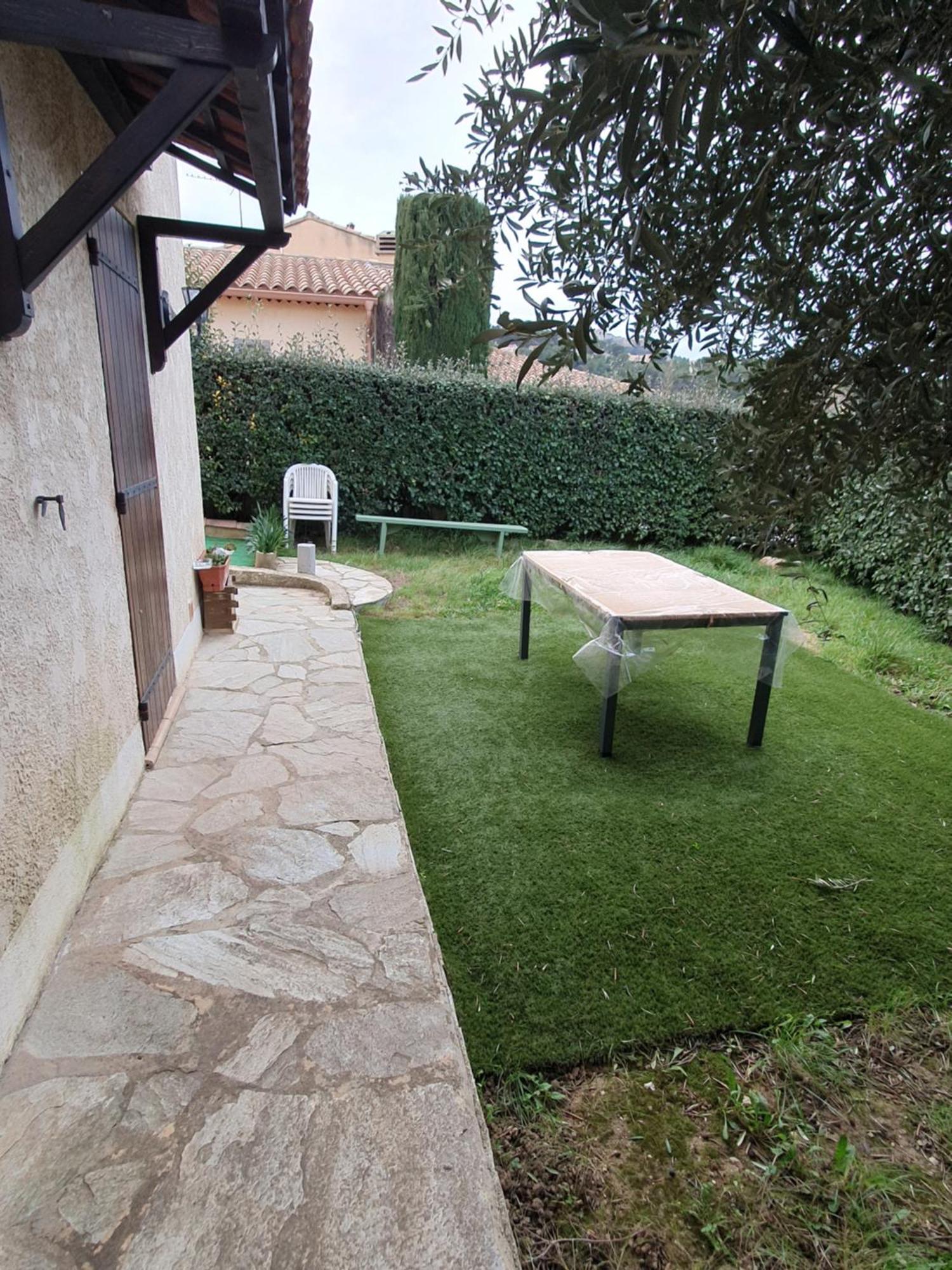 Appartement T2 Bas De Villa Avec Jardinet Au Calme Proche Mer La Seyne-sur-Mer Exteriör bild