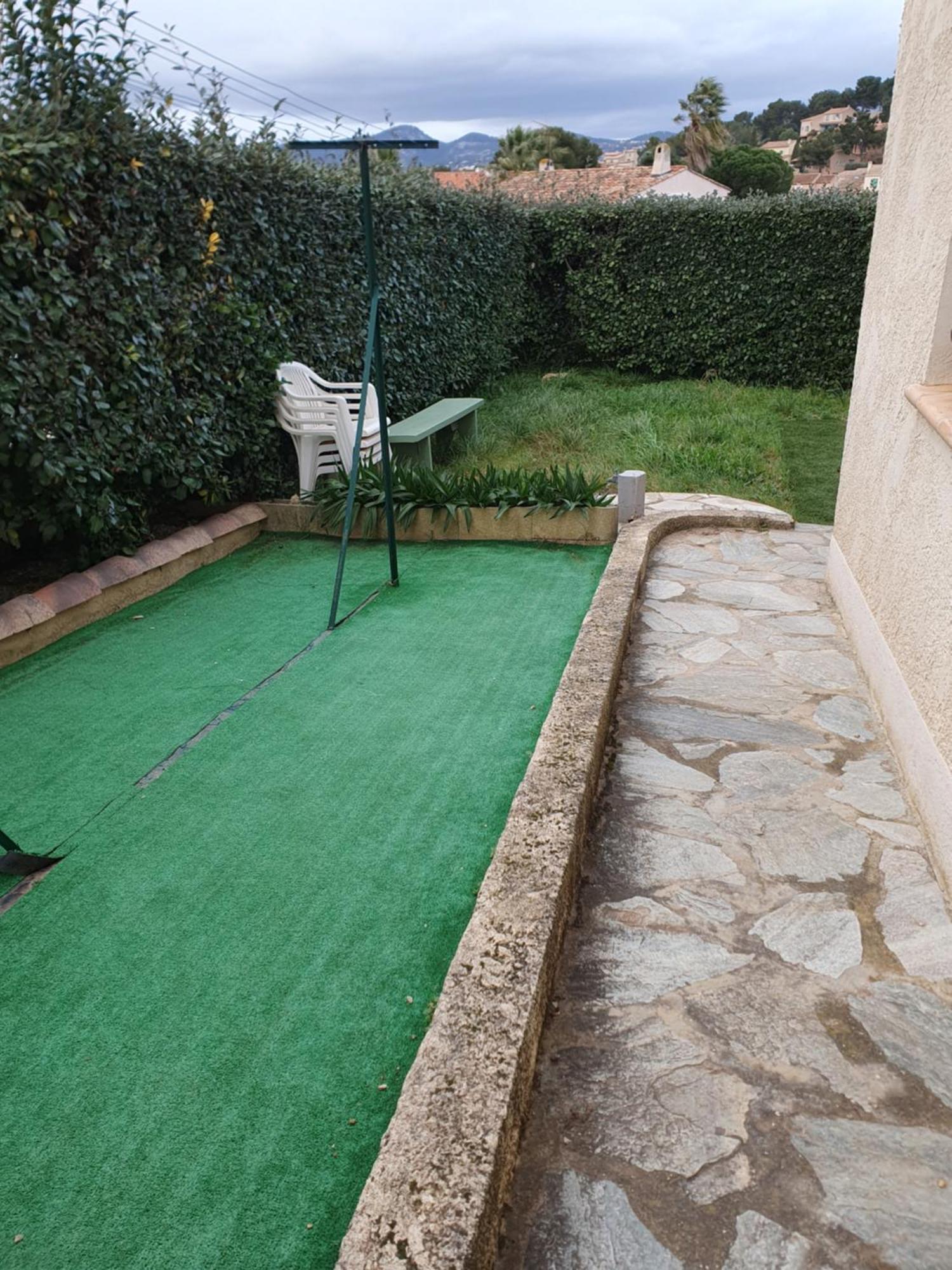Appartement T2 Bas De Villa Avec Jardinet Au Calme Proche Mer La Seyne-sur-Mer Exteriör bild
